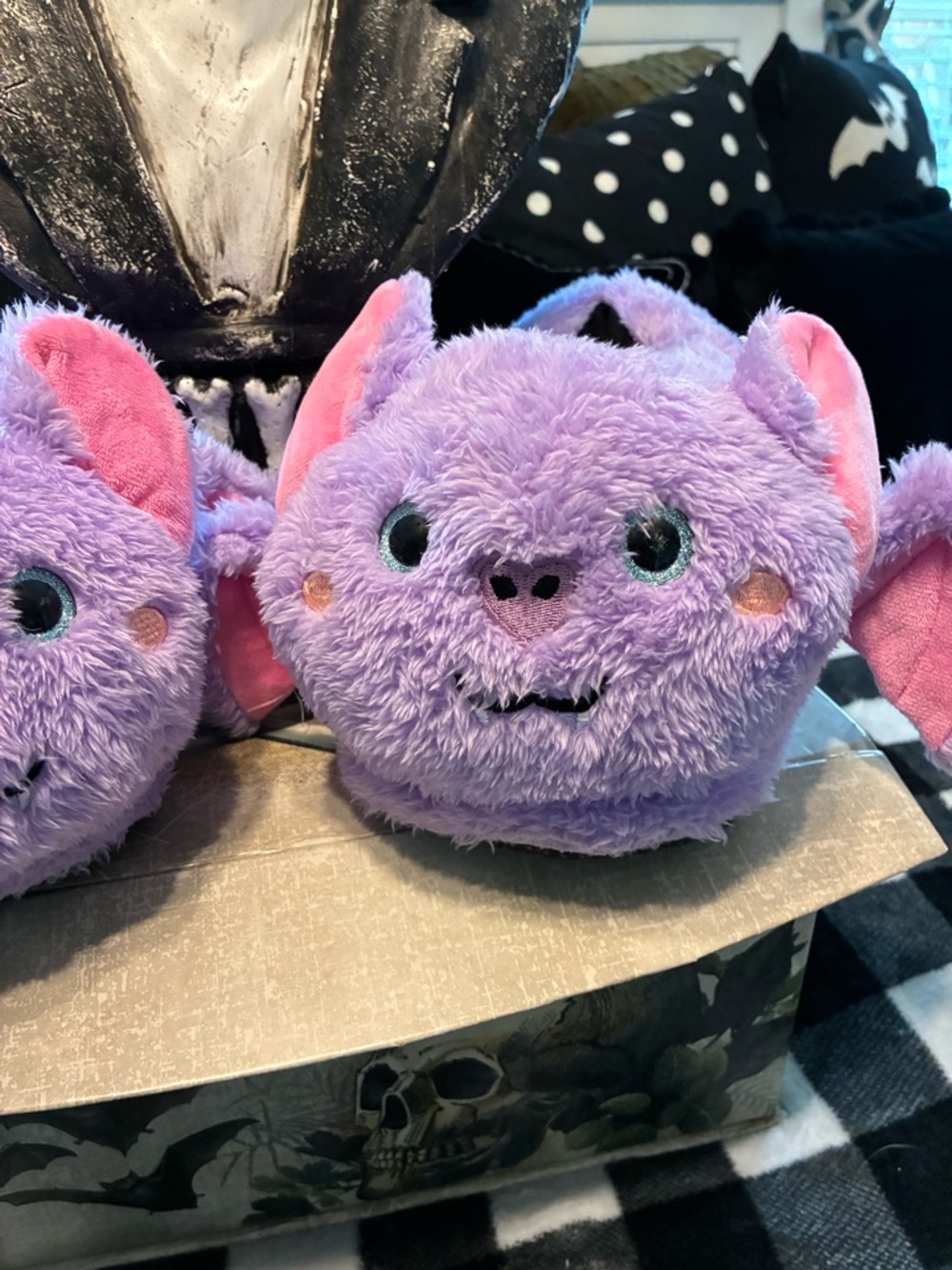 Dolls kill Plush Purple Bat Slippers - Cute Halloween Kawaii NWOT size 8 - Picture 3 of 8